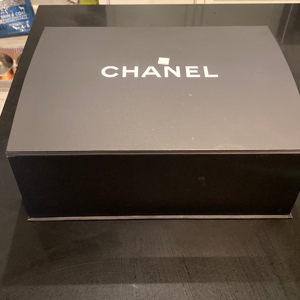 Chanel Large Classic Flap Bag. Black/Burgundy